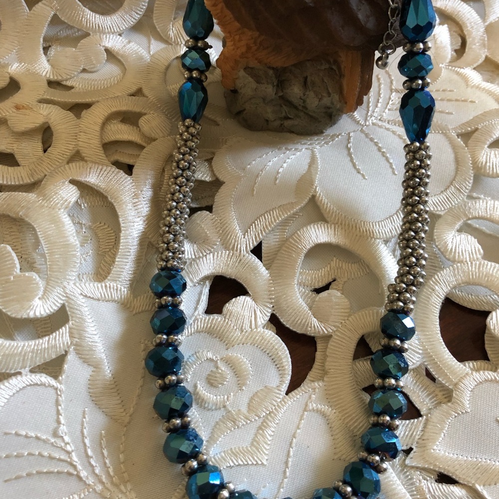 vintage beaded necklace